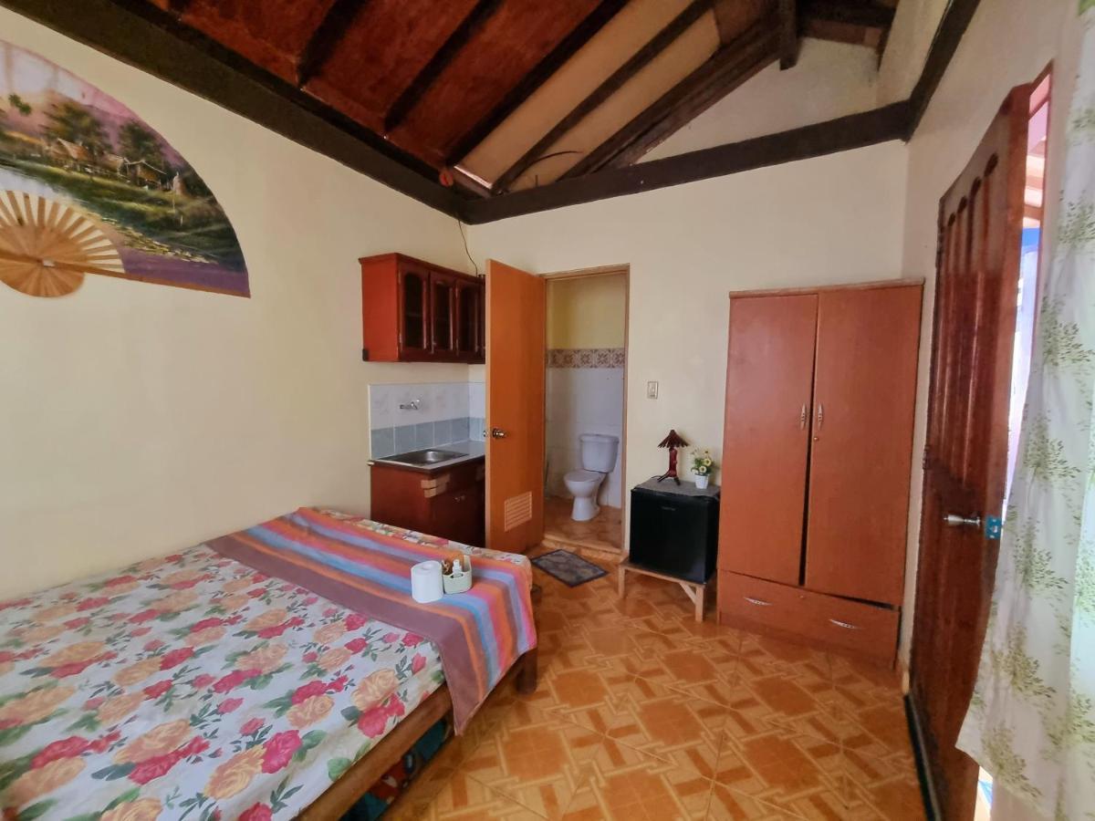 Prince Ludwig Beach Resort San Antonio  Luaran gambar